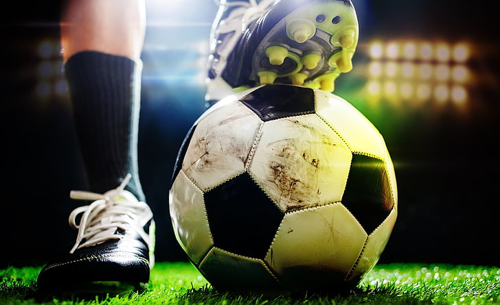 开元乒乓球台面喷漆